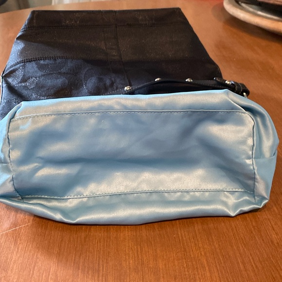 Signature Coach Lurex with studded leather strap and trim. - Picture 8 of 9